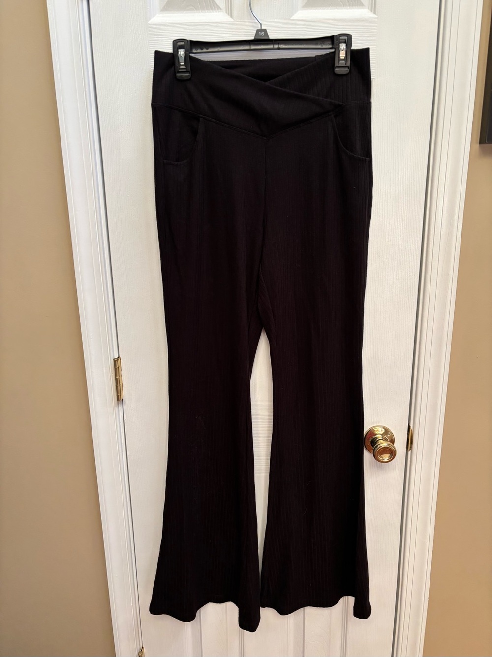 Halara Ribbed Knit High Waisted Crossover Tummy Control Pants, Size L Tall, NWOT - Picture 2 of 4